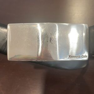 Kenneth Cole leather belt used but still a great accent belt blk